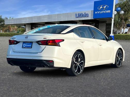 2023 Nissan Altima SR FWD