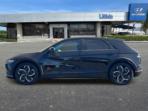 2022 Hyundai IONIQ 5 SEL