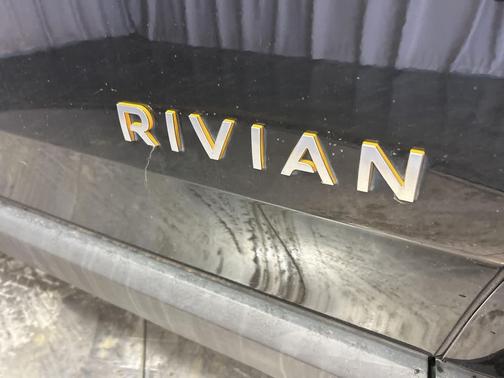 2022 Rivian R1T Launch Edition