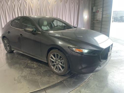 Machine Gray Metallic 2023 Mazda Mazda3 FWD w/Preferred Package