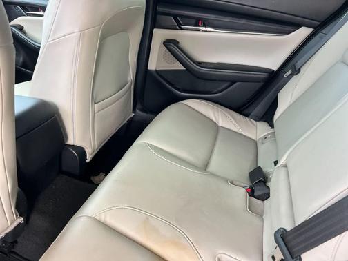 Machine Gray Metallic 2023 Mazda Mazda3 FWD w/Preferred Package