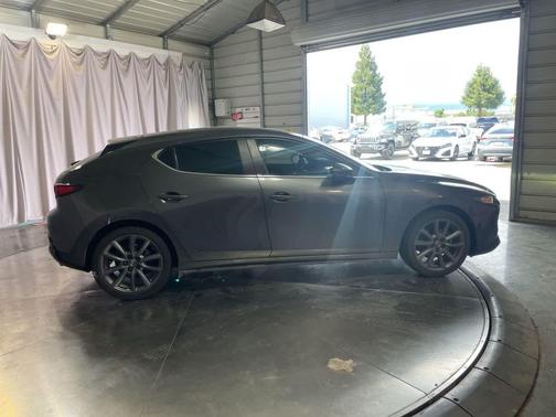 Machine Gray Metallic 2023 Mazda Mazda3 FWD w/Preferred Package