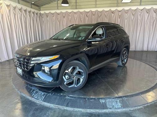Black Pearl 2024 Hyundai TUCSON Hybrid Limited