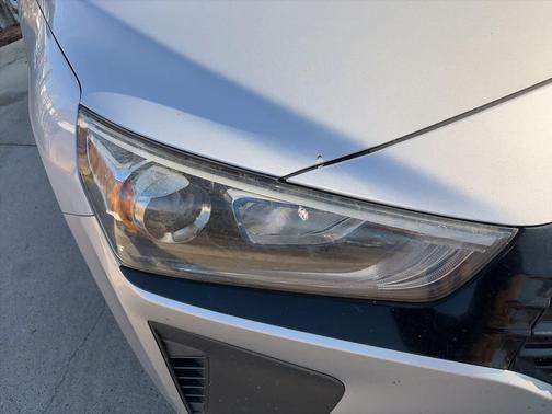 2018 Hyundai IONIQ Hybrid Blue