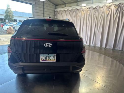 Abyss Black Pearl 2025 Hyundai KONA SEL