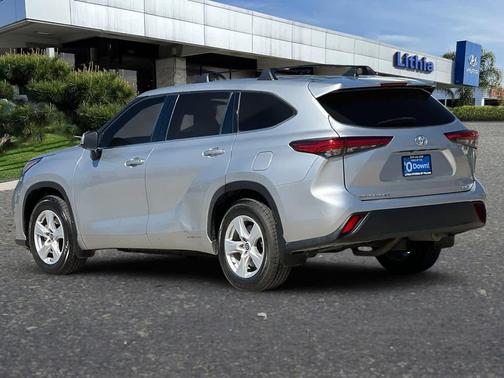 2022 Toyota Highlander L