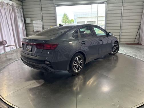 Gravity Gray 2022 Kia Forte LXS