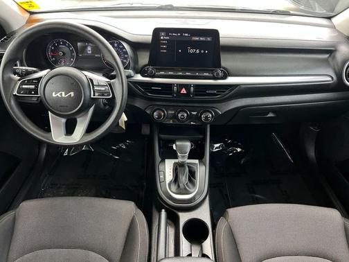 Gravity Gray 2022 Kia Forte LXS