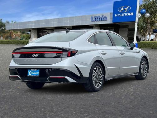 2026 Hyundai SONATA Hybrid Limited