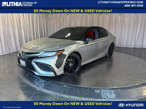 Celestial Silver/Midnight Black Metallic 2021 Toyota Camry XSE