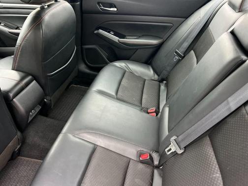 Pearl White Tricoat 2024 Nissan Altima 2.5 SR