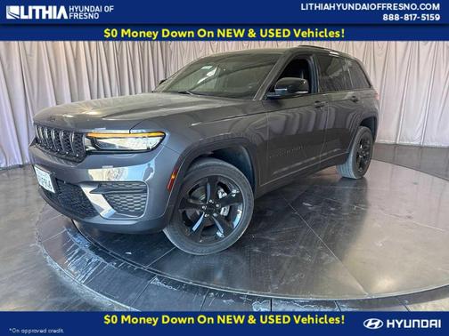 Baltic Gray Metallic Clearcoat 2022 Jeep Grand Cherokee Altitude