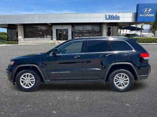2019 Jeep Grand Cherokee Laredo