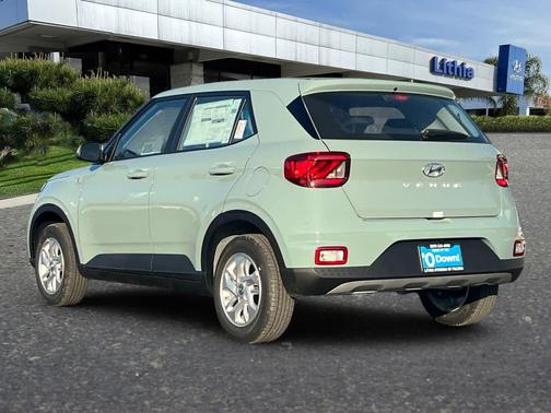 2026 Hyundai VENUE SE