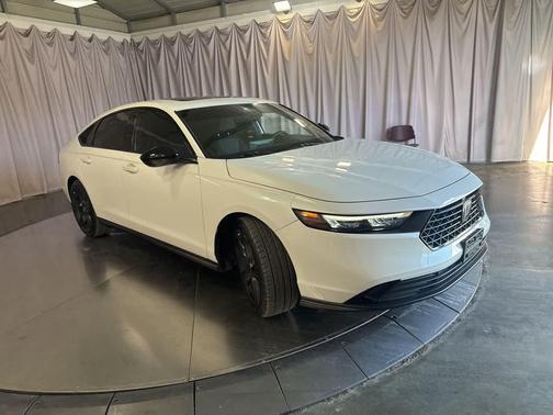 Platinum White Pearl 2025 Honda Accord Hybrid Sport-L