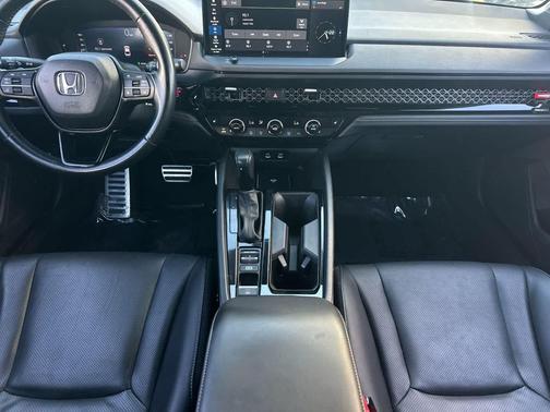 Platinum White Pearl 2025 Honda Accord Hybrid Sport-L