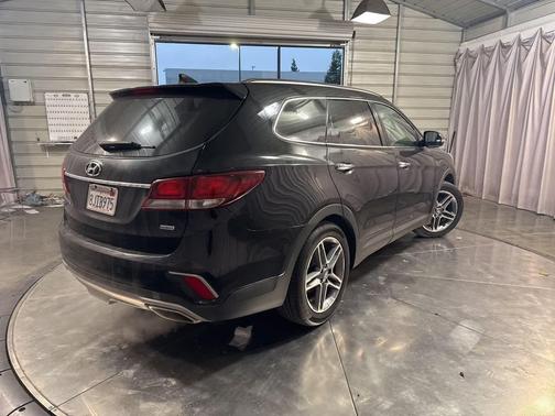 2018 Hyundai SANTA FE SE Ultimate