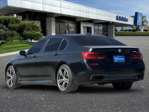 2019 BMW 740 740i