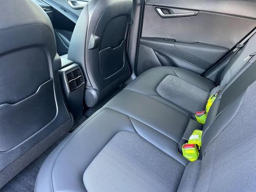 2025 Kia Niro EV Wind