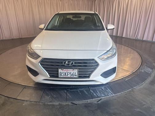 2019 Hyundai Accent SE