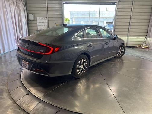 2023 Hyundai SONATA Hybrid Base