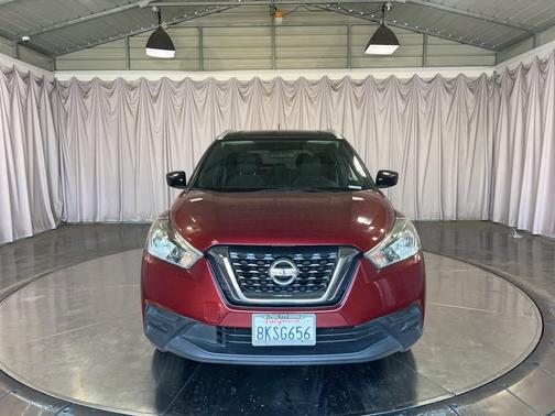 2019 Nissan Kicks SV