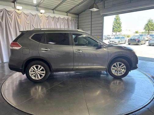 Gun Metallic 2015 Nissan Rogue SV
