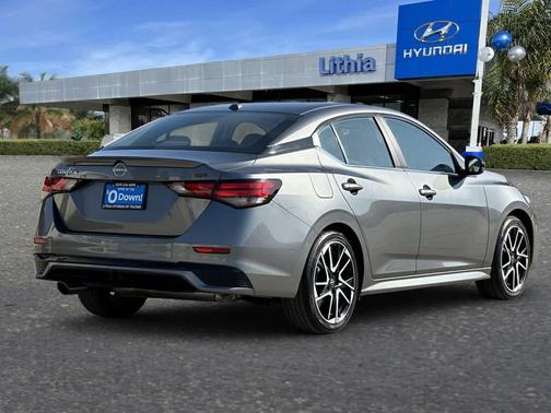 2025 Nissan Sentra SR