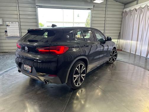 Black Sapphire Metallic 2020 BMW X2 sDrive28i