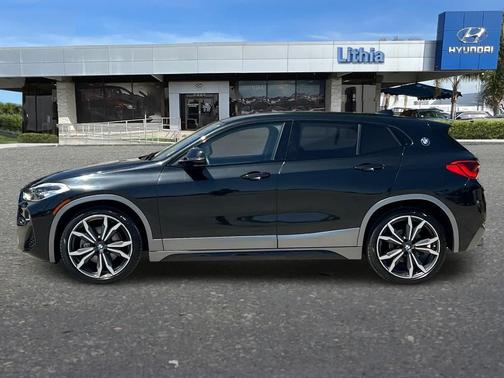 Black Sapphire Metallic 2020 BMW X2 sDrive28i