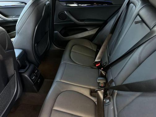 Black Sapphire Metallic 2020 BMW X2 sDrive28i