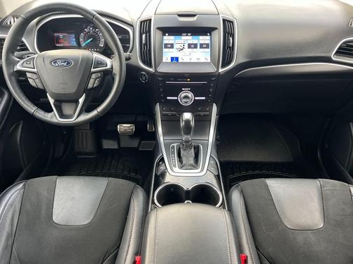 2018 Ford Edge Sport