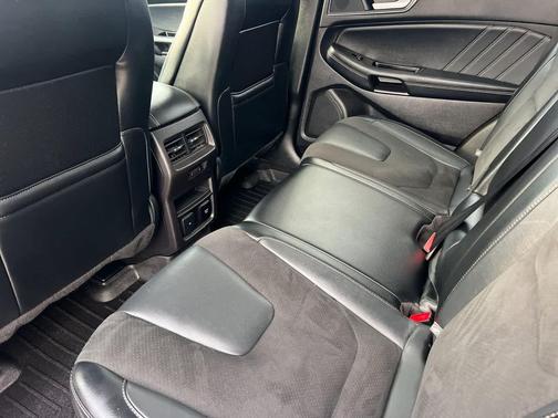 2018 Ford Edge Sport