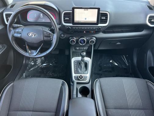 2023 Hyundai VENUE Limited
