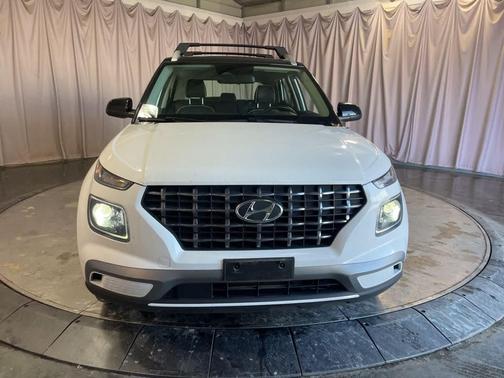 2023 Hyundai VENUE Limited