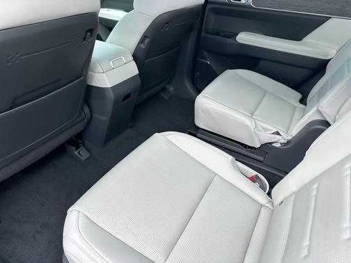 Serenity White 2026 Hyundai SANTA FE HEV Calligraphy