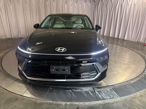 Abyss Black 2025 Hyundai SONATA SEL