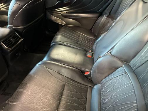 Obsidian 2020 Lexus LS 500h Base