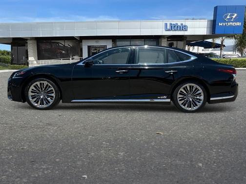 Obsidian 2020 Lexus LS 500h Base