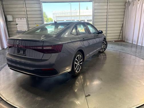 2026 Volkswagen Jetta 1.4T SE