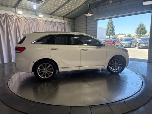 Snow White Pearl 2016 Kia Sorento SXL