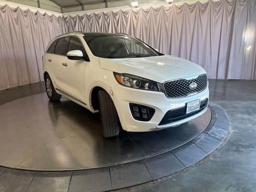 Snow White Pearl 2016 Kia Sorento SXL