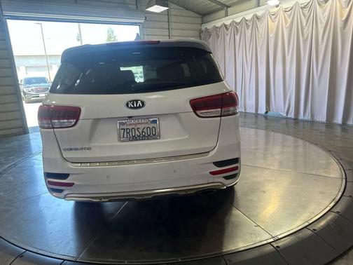 Snow White Pearl 2016 Kia Sorento SXL