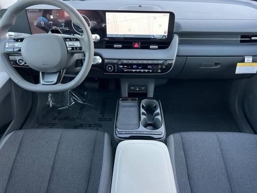 2026 Hyundai IONIQ 5 SE
