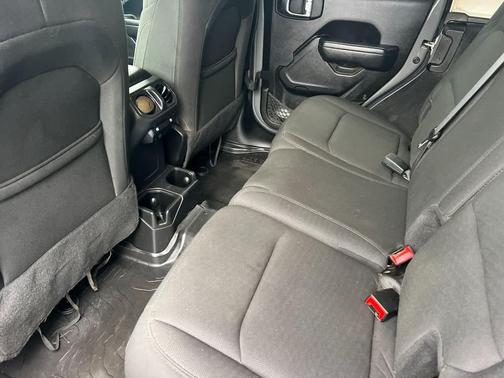 2022 Jeep Wrangler Willys