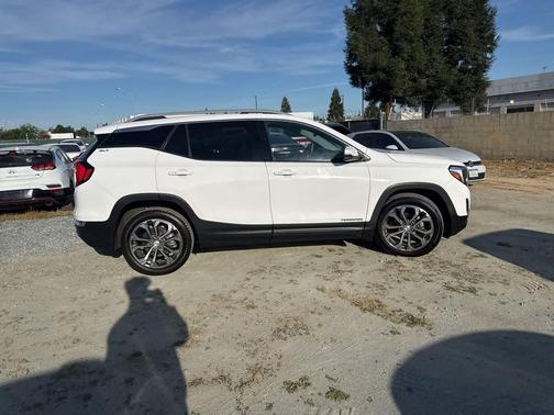 2021 GMC Terrain SLT