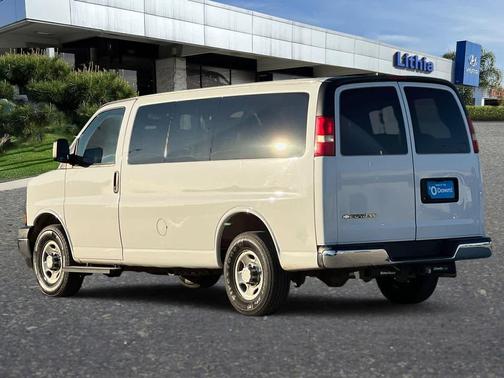 2017 Chevrolet Express 3500 LT