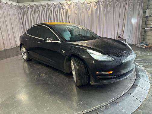 2018 Tesla Model 3 Mid Range