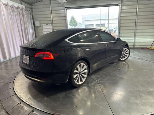 2018 Tesla Model 3 Mid Range