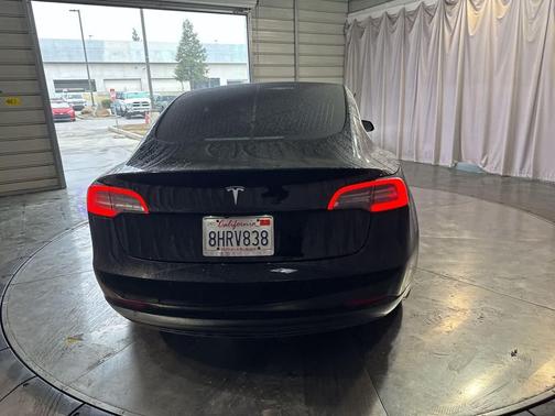 2018 Tesla Model 3 Mid Range